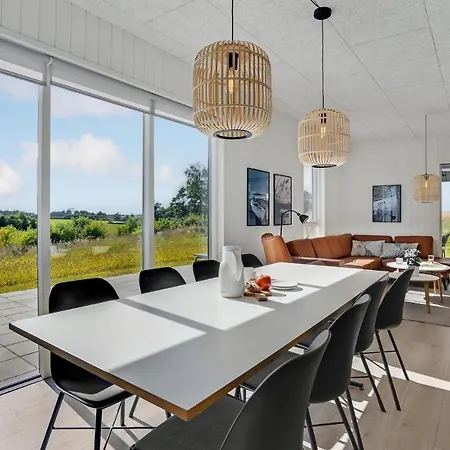 別荘 4 Bedroom Stunning In *