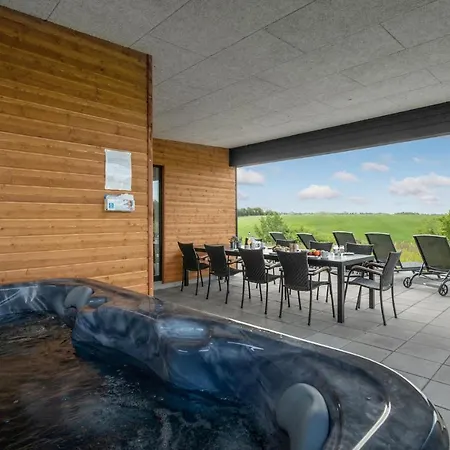 4 Bedroom Stunning In Løgstrup