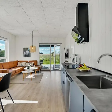4 Bedroom Stunning In