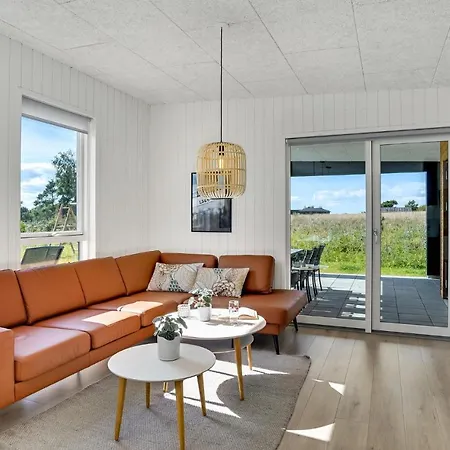 4 Bedroom Stunning In *