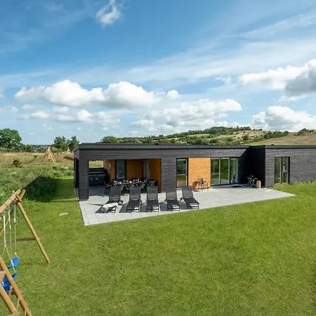 Holiday home 4 Bedroom Stunning In Logstrup