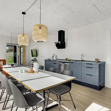 4 Bedroom Stunning In