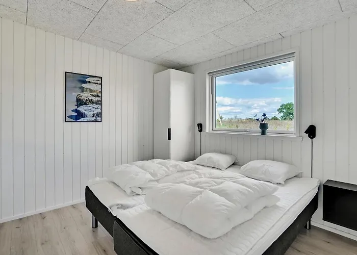 度假居 4 Bedroom Stunning In *