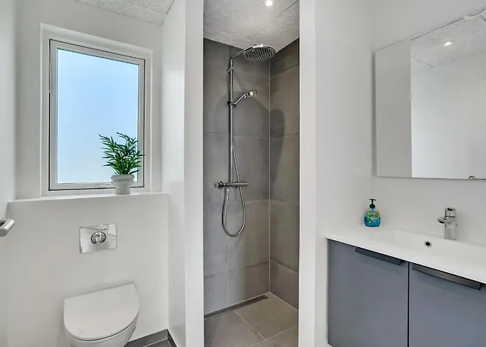 4 Bedroom Stunning In *